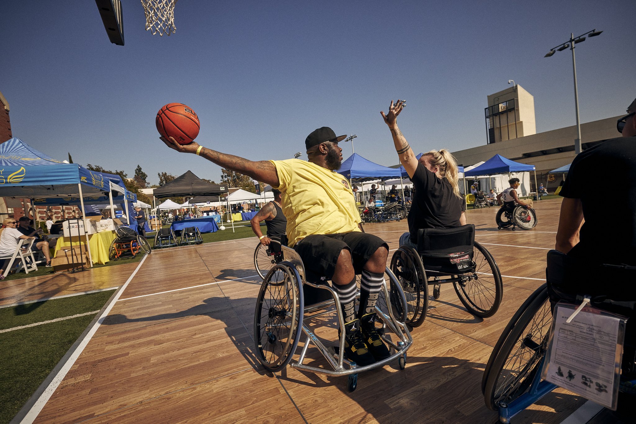 打磨球队的 打磨球队的